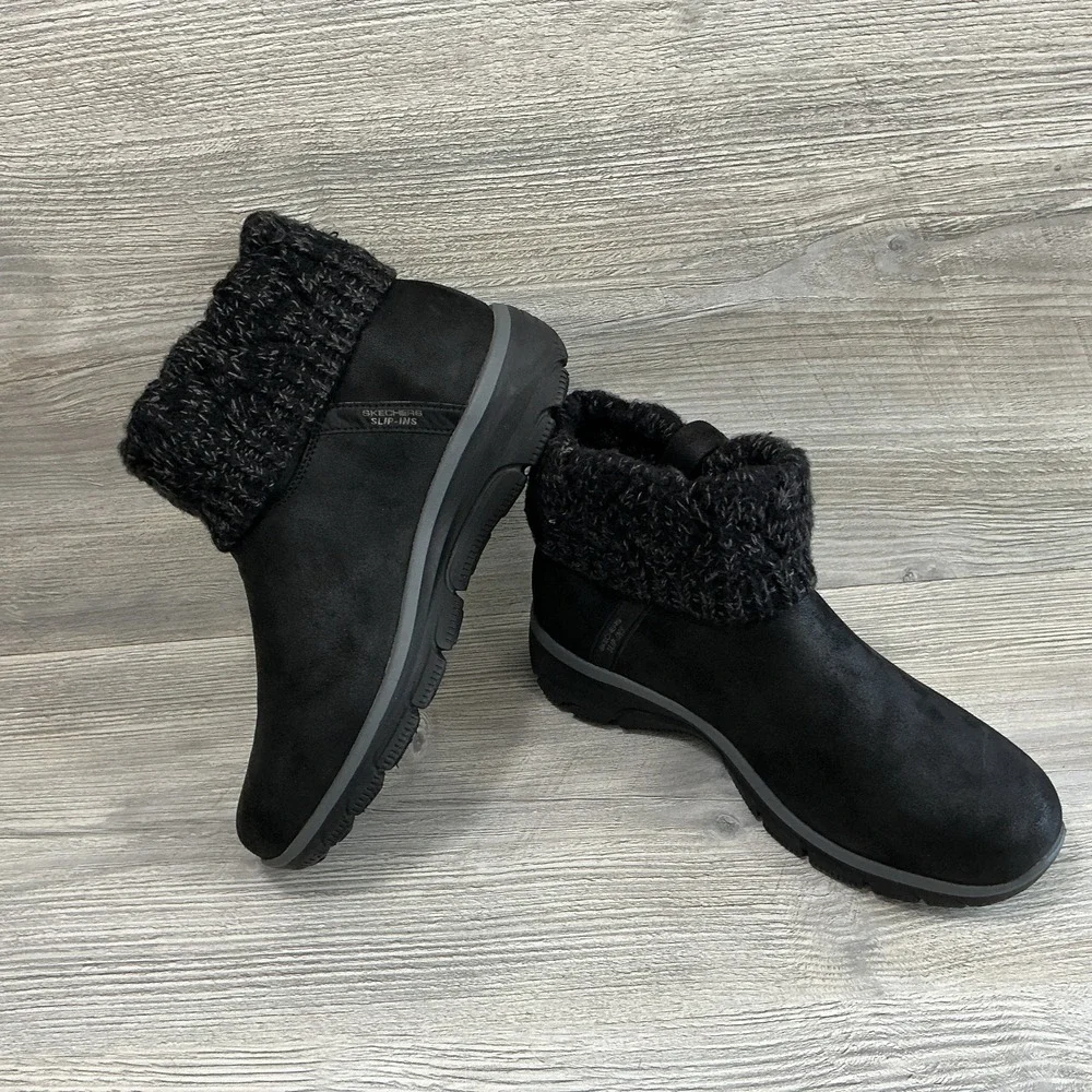 Skechers Women's Easy Going-Cozy Weather 2-Hands Free Slip-ins Ankle Boot 9.5 US